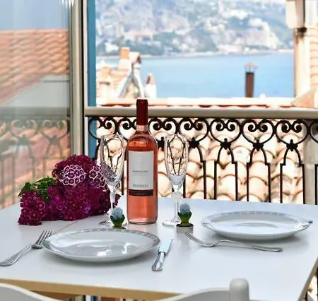 Nella Vecchia Citta Con Vista Mare Lejlighed Menton