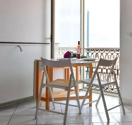 Nella Vecchia Citta Con Vista Mare דירה