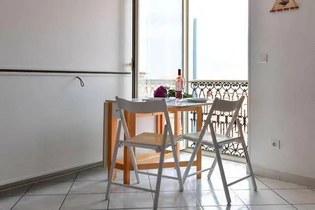Nella Vecchia Citta Con Vista Mare Appartement