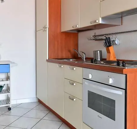 Nella Vecchia Citta Con Vista Mare Апартаменты *