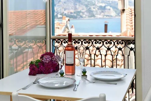 Nella Vecchia Citta Con Vista Mare Apartmán Menton