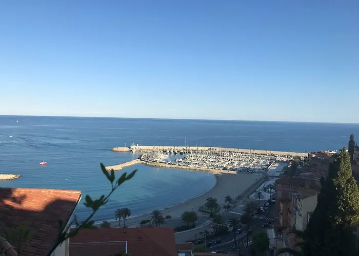Nella Vecchia Citta Con Vista Mare Apartment