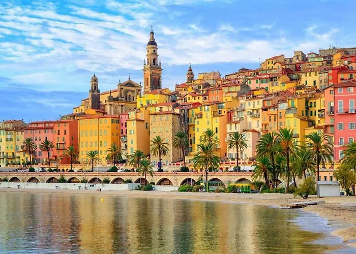 Nella Vecchia Citta Con Vista Mare Menton